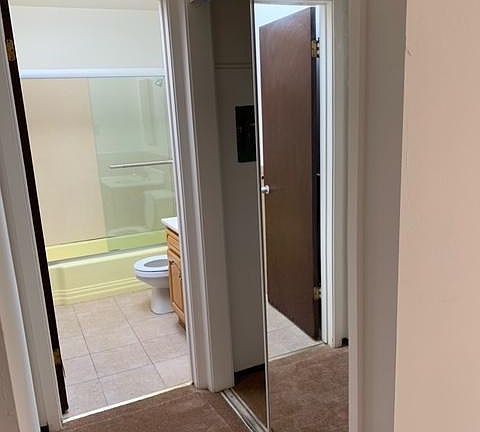 3rd image of 720 41st Ave
