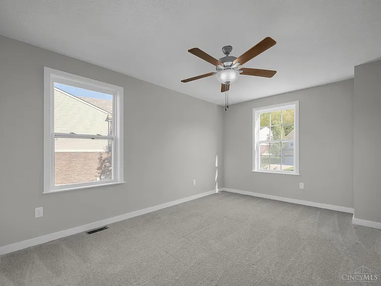 8705 Quietwood Ln — Photo 28