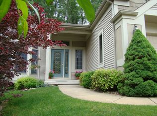2307 Marshwood Dr, Jackson, MI 49203