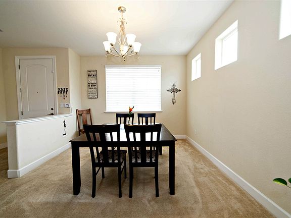 3rd image of 756 Ahwanee Dr