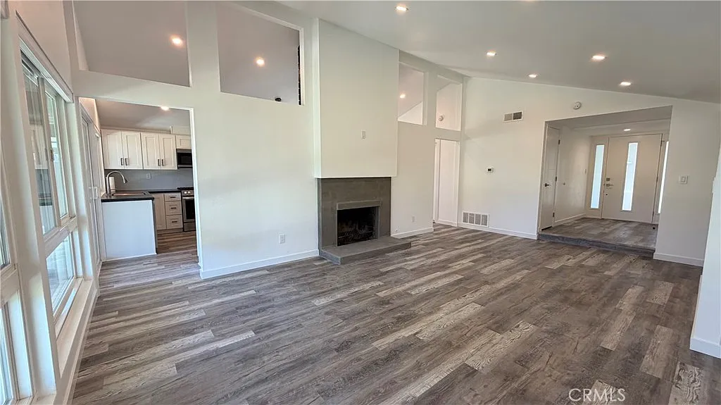 3 bed, 1416 sqft, $4,800 — Photo 4