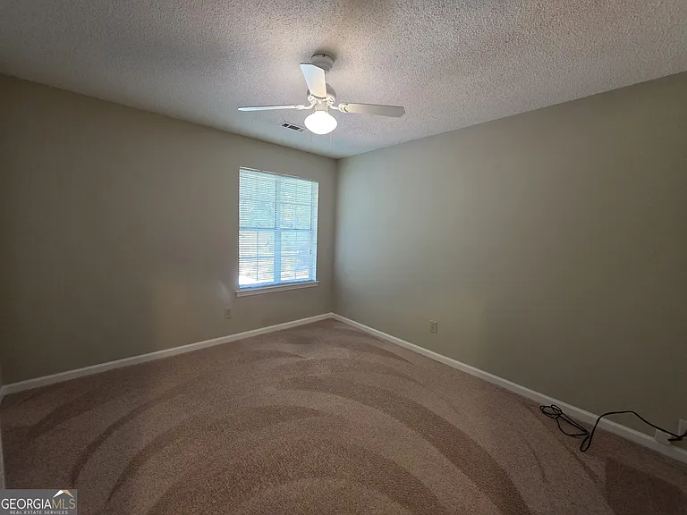 302 Henley Way — Photo 15