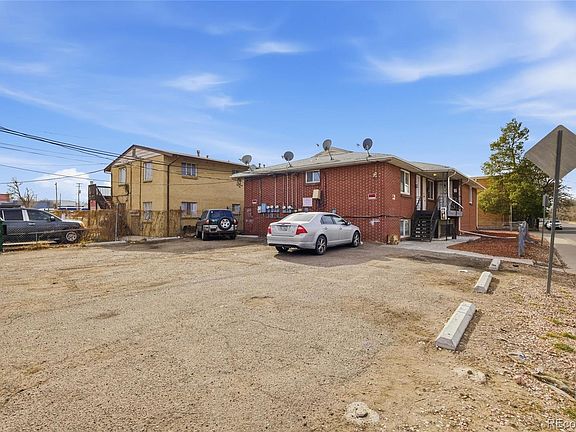 4th image of 1592 Lansing Street