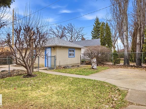 4th image of 9745 68th Ave NW