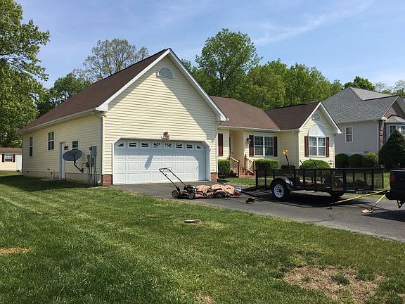3rd image of 13004 Maple Springs Dr