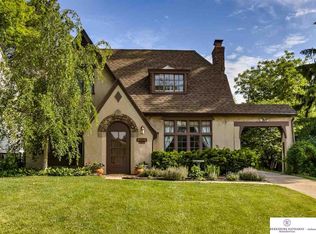 2730 Read St, Omaha, NE 68112