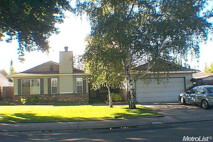 1st image of 2226 Portola Ave