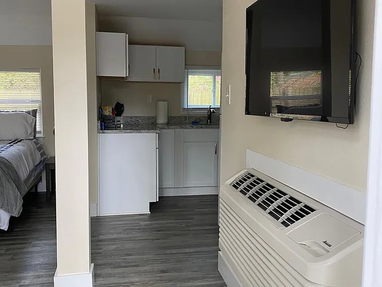 3824 N 10th Ave #C — Photo 10