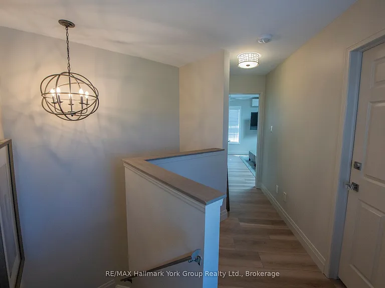 150 Victoria St S #112 — Photo 7