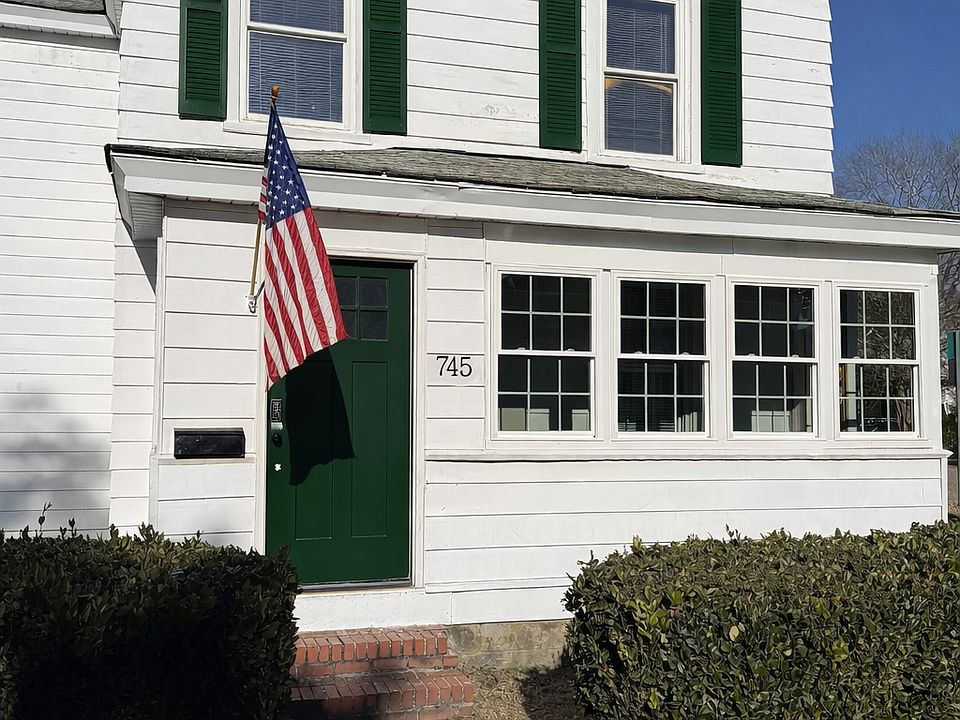1st image of 745 Scotland St