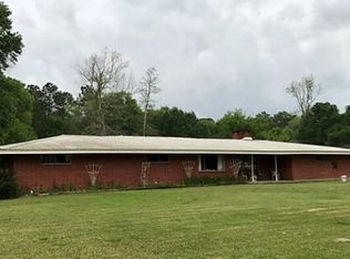 5110 N Holly Ln, Orange, TX 77632