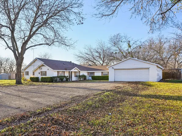 306 W Conner St, Ennis, TX 75119