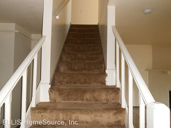 5th image of 99 Highland Park Ct