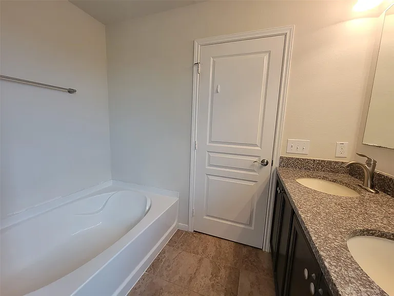20135 Linden Spruce Ln — Photo 20