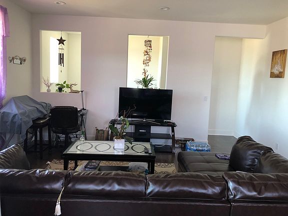 2nd image of 34615 Fremont Blvd