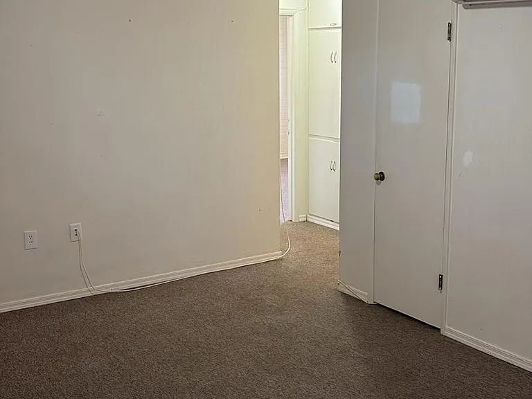 1057 D Ave — Photo 3