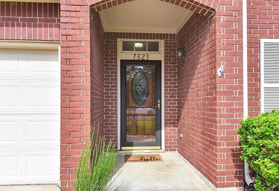 1st image of 7523 Almond Springs Dr