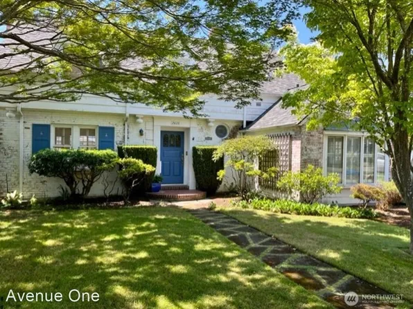 2425 43rd Avenue W, Seattle, WA 98199