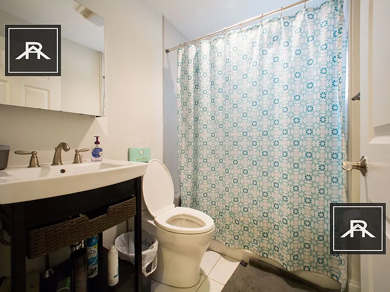 39 Beaconsfield Rd #1 — Photo 10