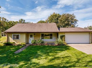 21655 Power Rd, Farmington Hills, MI 48336