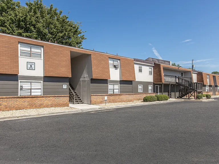 Brookridge Apartments — Photo 32