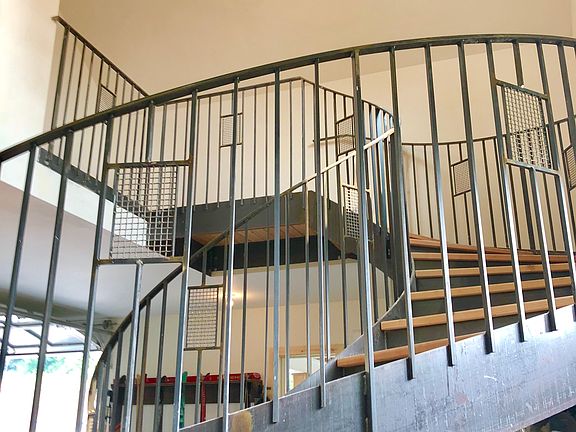 Staircase to unfinished 800s