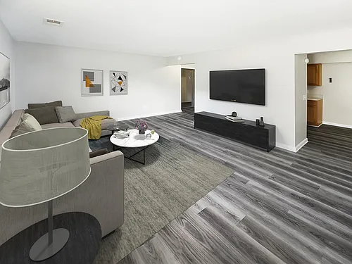 Five Points Courtyard Apartments Photo 1