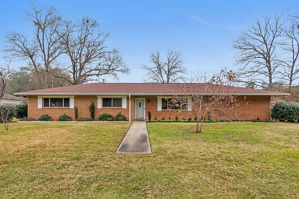 1st image of 1807 Live Oak Dr