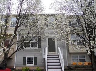 6990 Village Stream Pl, Gainesville, VA 20155