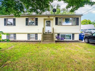 19 Cleveland Cir, South Portland, ME 04106