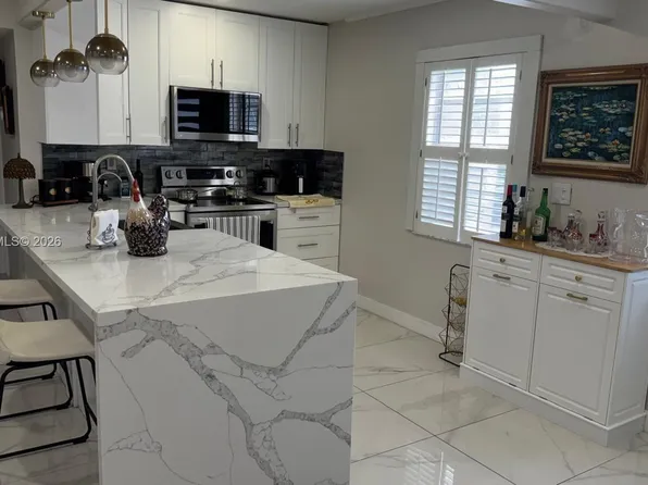 31 Normandy Ln #A, Delray Beach, FL 33484