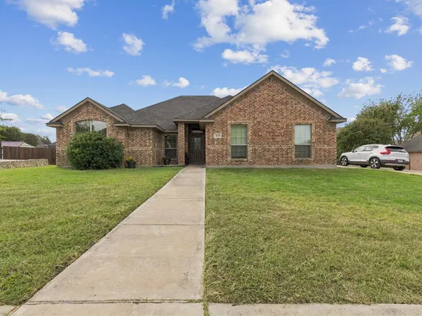2122 Valley Dr, Weatherford, TX 76087