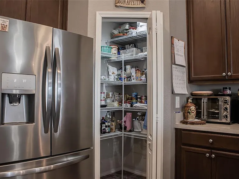 2628 Sunset Cir — Photo 14