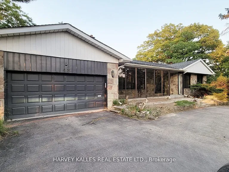 48 Forest Grove Dr — Photo 2