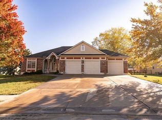 301 Leah Ln, Harrisonville, MO 64701