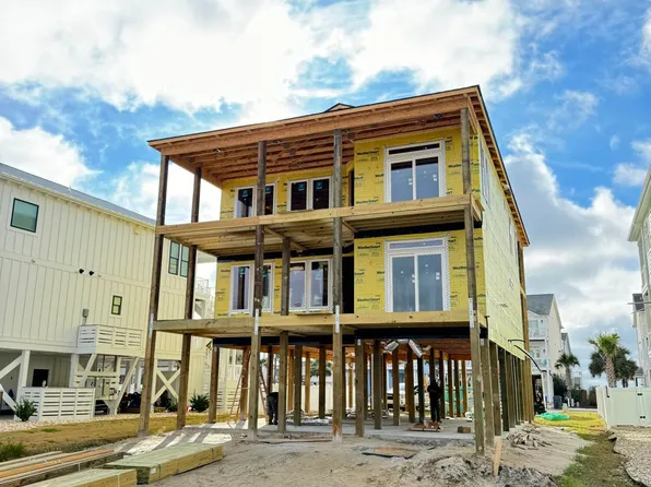 358 E Fourth Street, Ocean Isle Beach, NC 28469