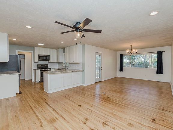 4th image of 6516 E Farmview St