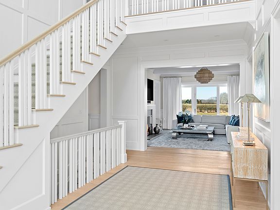 5th image of 953 Deerfield Rd