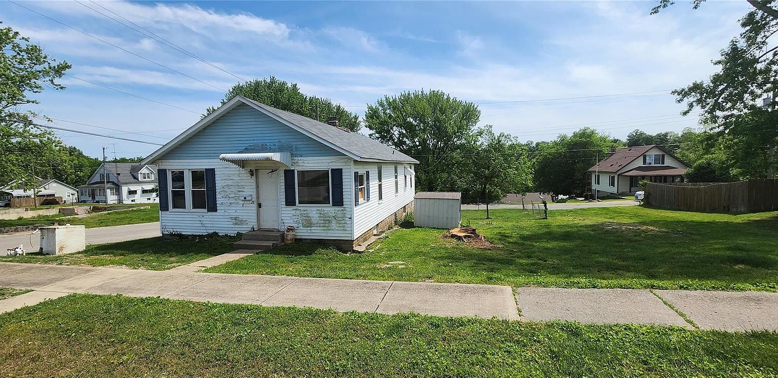 28 Lincoln Blvd, Chester, IL 62233 MLS 23026895 Zillow