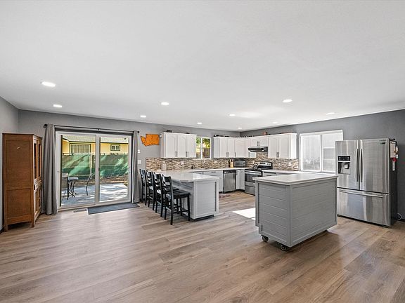 4th image of 1008 Concord Way