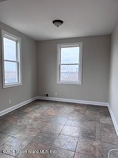 3rd image of 27 Occident Ave