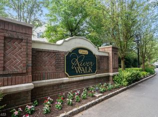 262 Riverwalk Way, Clifton, NJ 07014