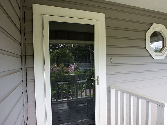 3rd image of 1314 Belgrade Ave