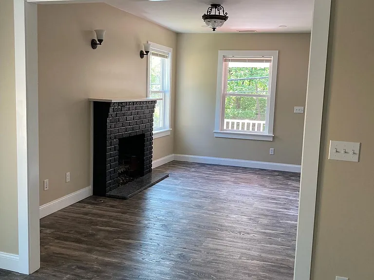 754 Naugatuck Ave — Photo 5