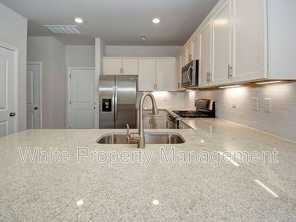 5th image of 3130 Glenn Hope Way