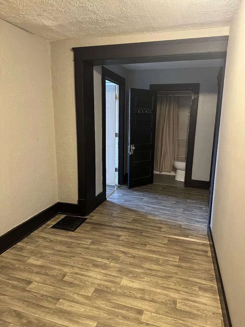 534 Monroe St. - 534 FL1 — Photo 3