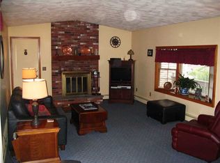 34 Apple House Dr, Cranston, RI 02921