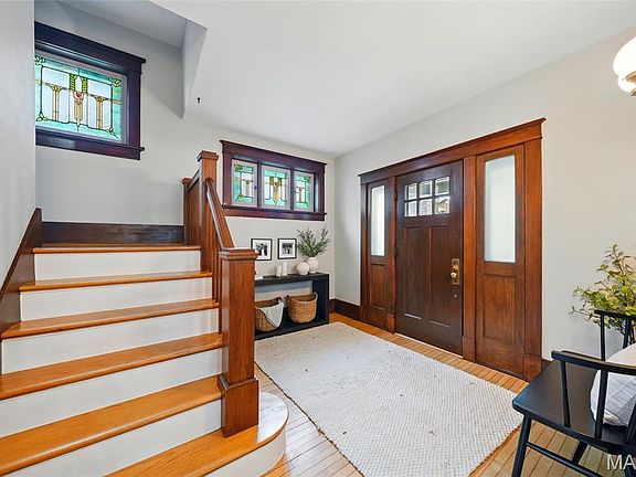 2nd image of 5242 Murdoch Ave
