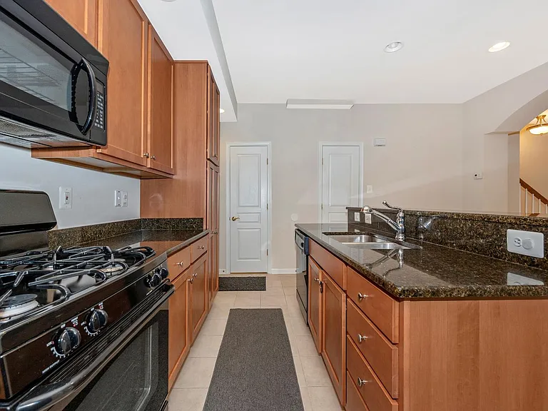 1816 Poolside Ln #A — Photo 30