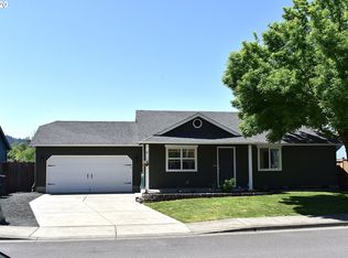1572 S 59th St, Springfield, OR 97478